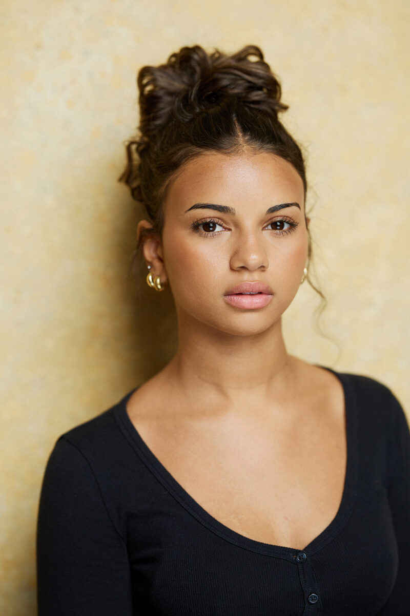 Montreal-acting-headshot-casting-hairbun-elegant-yellow-canvas-by-nadia-zheng