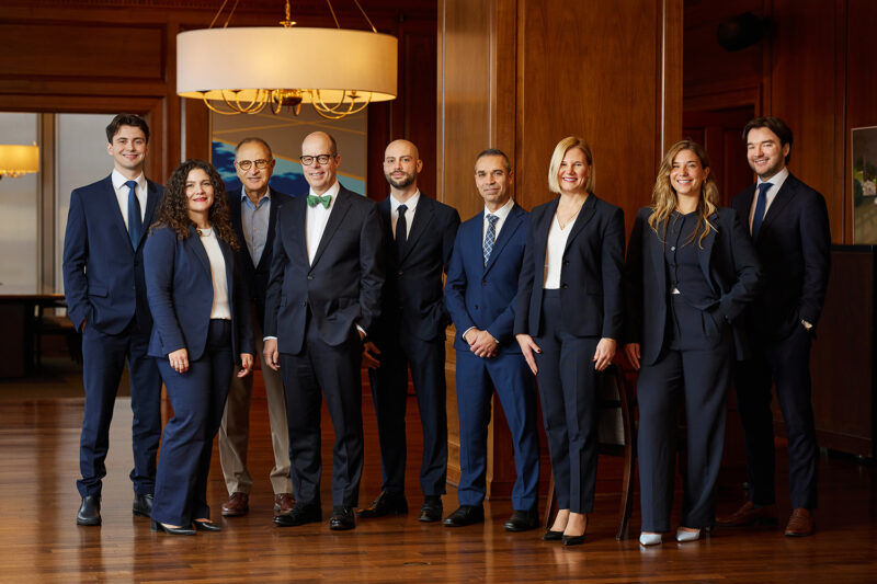 Montreal-corporate-team-photos-wooden-hall-RBC-building-by-nadia-zheng-2