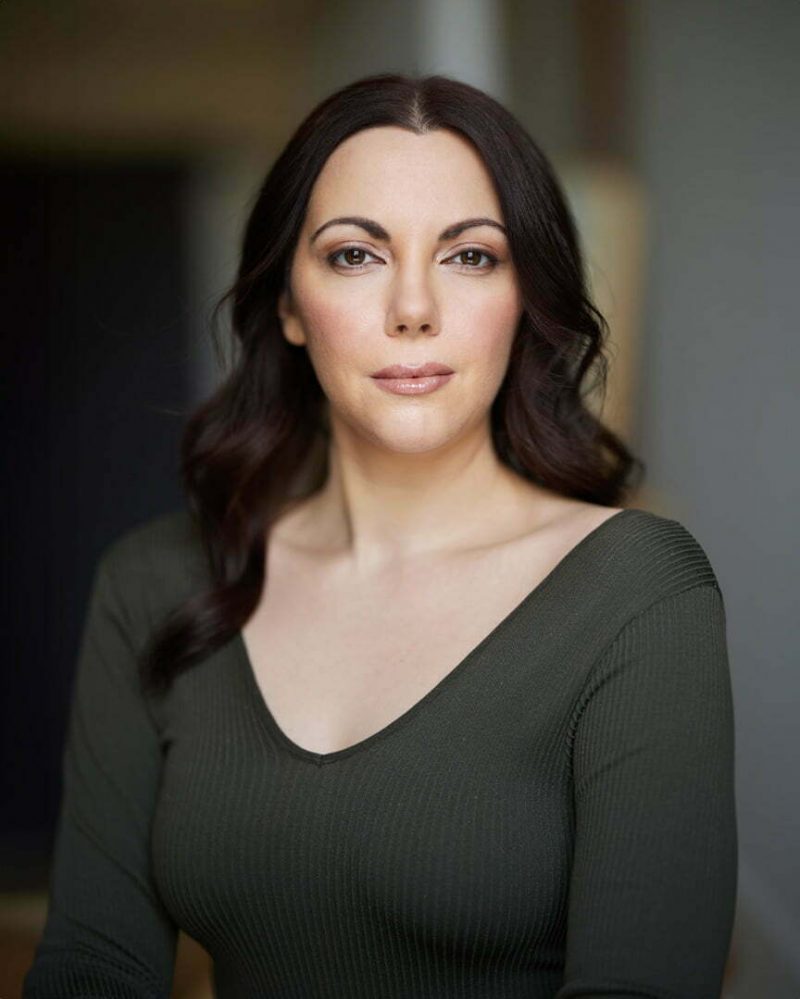 Montreal-theatrical-actress-headshot-casting-by-nadia-zheng1