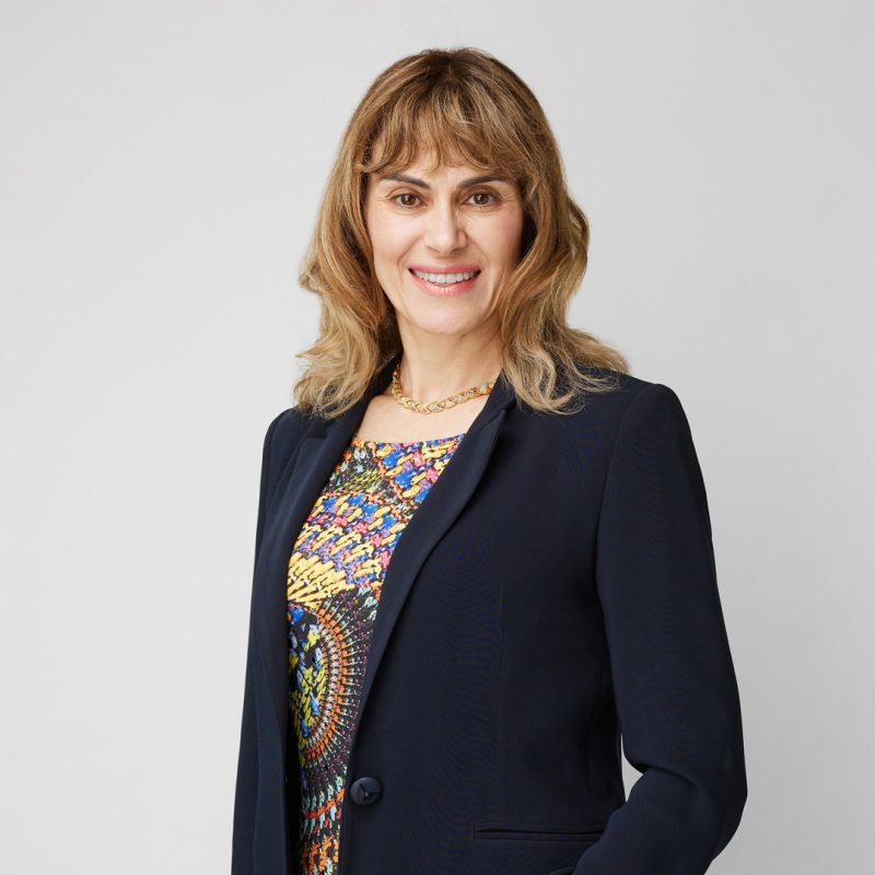 Montreal-corporate-headshot-04