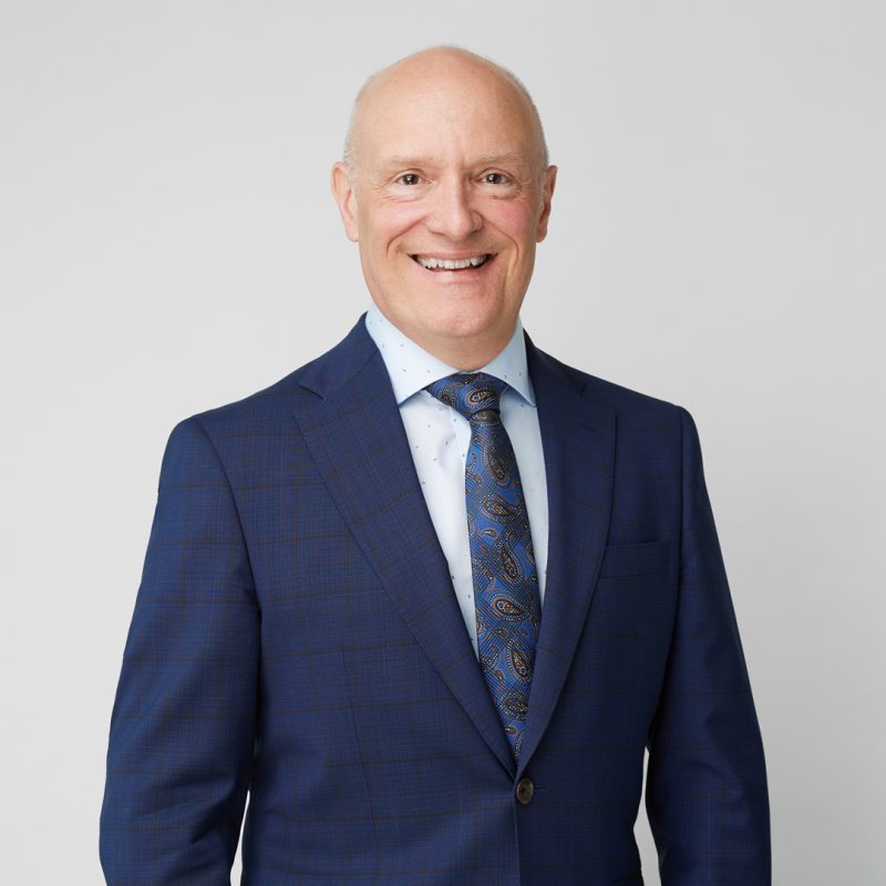 Montreal-corporate-headshot-07