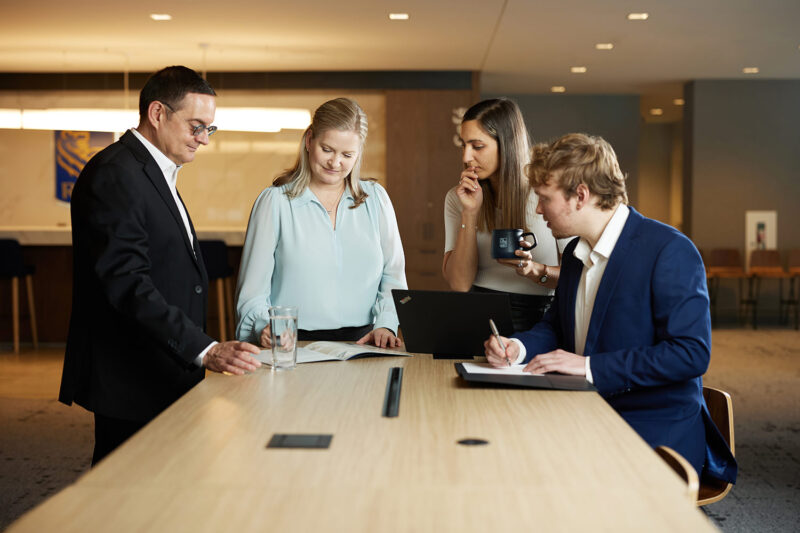 Montreal-on-location-RBC-Wealth-Management-corporate-team-lifestyle-action-shots-03