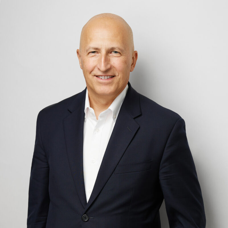 Montreal-corporate-headshot-investment-firm-on-location-by-nadiazheng-5