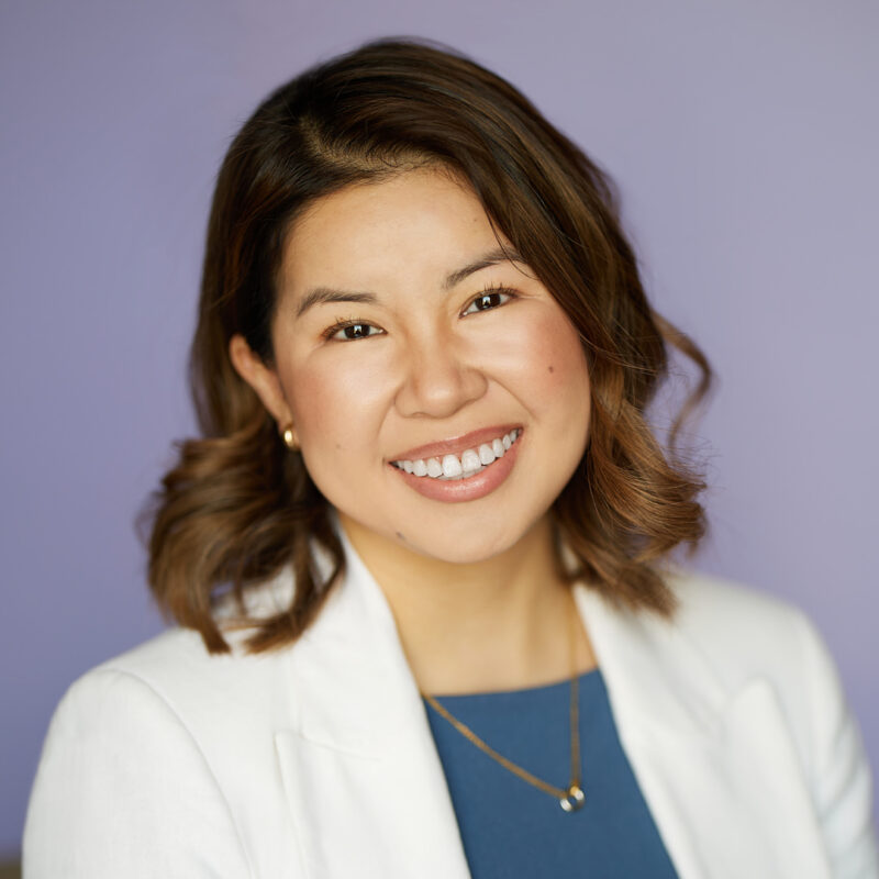 Montreal-team-business-casual-corporate-headshots-natural-light-purple-background-01