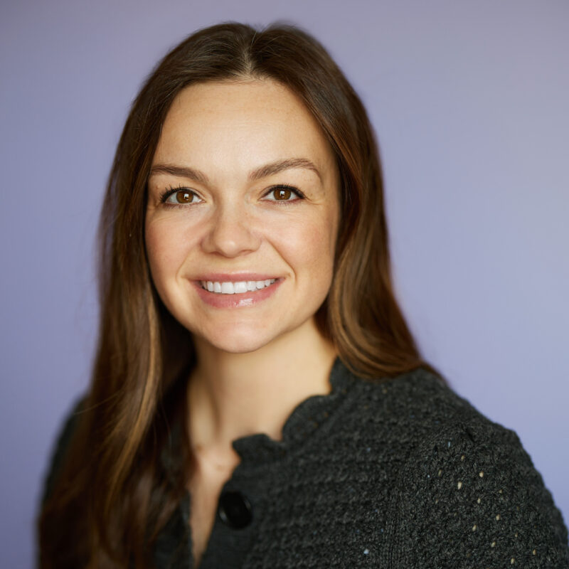 Montreal-team-business-casual-corporate-headshots-natural-light-purple-background-04