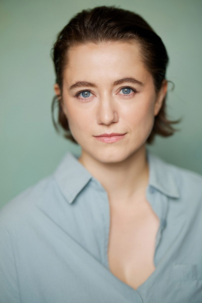 montreal-casting-headshot-androgynous-short-hair-by-nadia-zheng-2X3